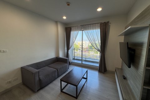 Кондоминиум с 2 спальнями в Кханнаяу, Бангкок, Таиланд № 161571 - фото 5