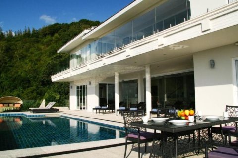 Villa in Ko Samui, Thailand 6 bedrooms № 169640 - photo 1