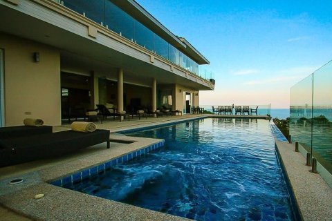 Villa in Ko Samui, Thailand 6 bedrooms № 169640 - photo 9