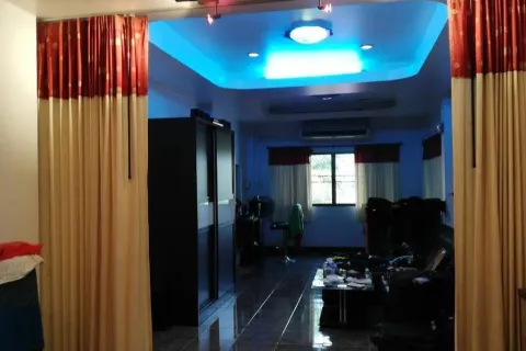 House in Phrae, Thailand 4 bedrooms № 169635 - photo 10