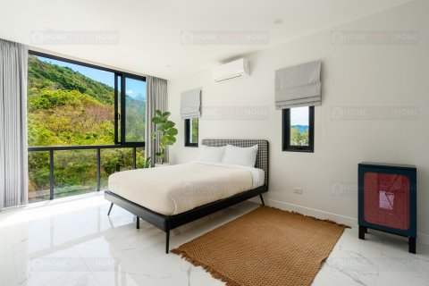 Villa in Ko Samui, Thailand 3 bedrooms № 180025 - photo 12