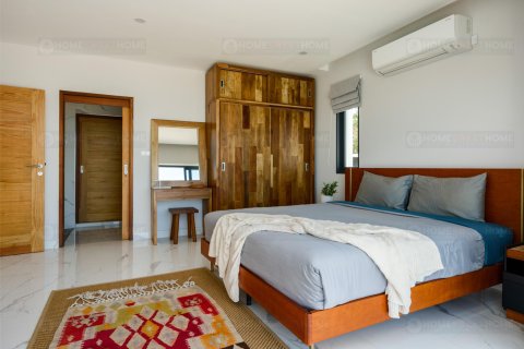 Villa in Ko Samui, Thailand 3 bedrooms № 180025 - photo 15