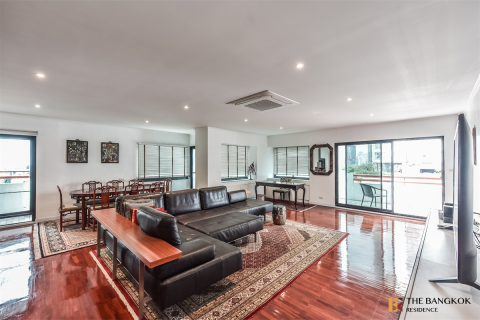 Condo in Bangkok, Thailand, 2 bedrooms № 184368 - photo 2