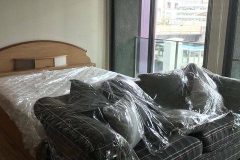 Studio dans le Condo à Khlong Toei, Bangkok, Thaïlande  № 149040 - photo 3