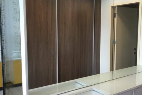 Studio dans le Condo à Khlong Toei, Bangkok, Thaïlande  № 149040 - photo 4