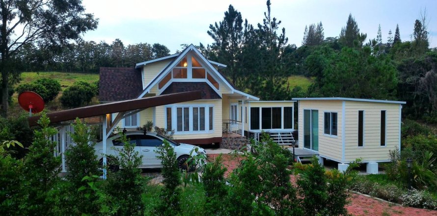 Земельный участок в Пхетчабуне, Таиланд 122м2 № 159100