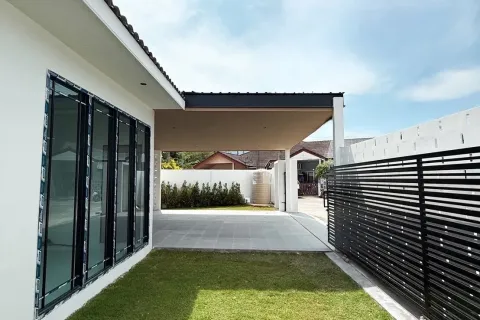 House in Phuket, Thailand 3 bedrooms № 159104 - photo 2