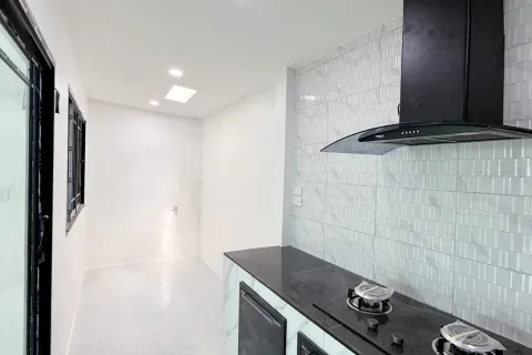 House in Phuket, Thailand 3 bedrooms № 159104 - photo 12