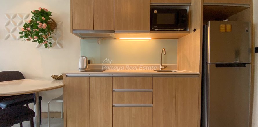 Studio dans le Condo à Bang Lamung, Thaïlande № 205040
