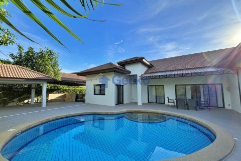 Maison à Pattaya, Thaïlande 4 chambres № 196044