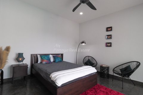 House in Pattaya, Thailand 3 bedrooms № 113529 - photo 14