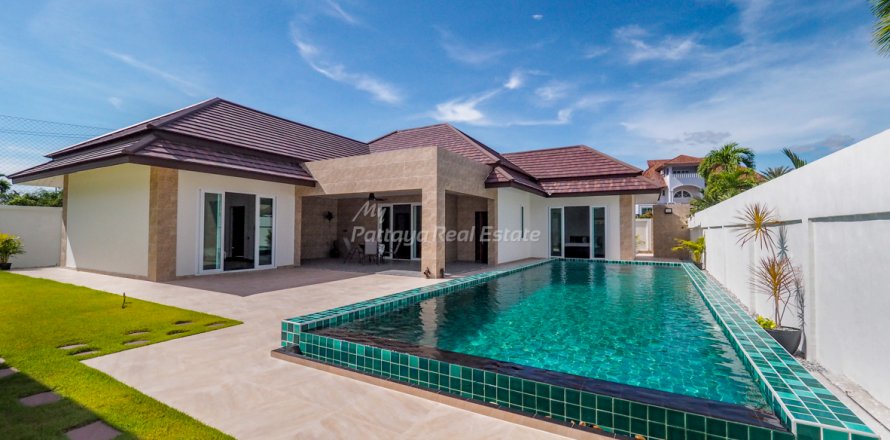 House in Pattaya, Thailand 3 bedrooms № 113529