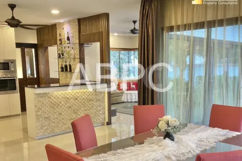 Casa de 3 dormitorios en Pattaya, Tailandia № 212075 - foto 4