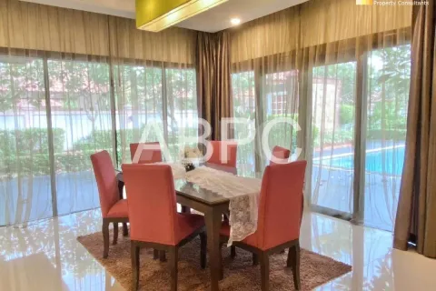 Casa de 3 dormitorios en Pattaya, Tailandia № 212075 - foto 11