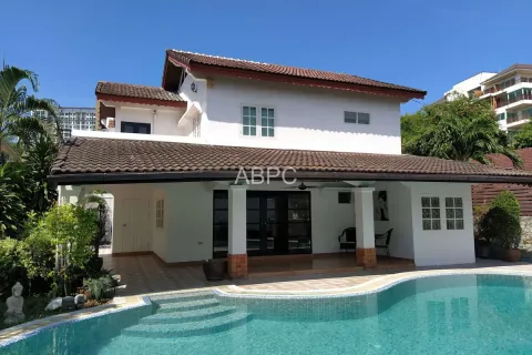 House in Pattaya, Thailand 3 bedrooms № 212074