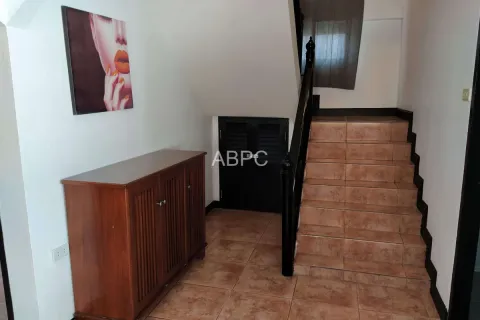 Casa de 3 dormitorios en Pattaya, Tailandia № 212074 - foto 15