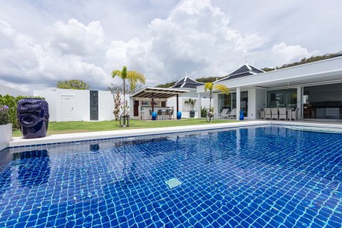 Villa in Hua Hin, Thailand 4 Schlafzimmer № 222119 - Foto 2