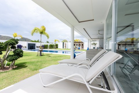 Villa in Hua Hin, Thailand 4 Schlafzimmer № 222119 - Foto 5