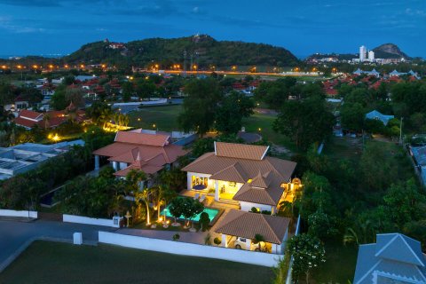 Villa in Hua Hin, Thailand 2 Schlafzimmer № 222116 - Foto 4