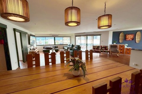 Condo in Chiang Mai, Thailand, 4 bedrooms № 200318 - photo 2