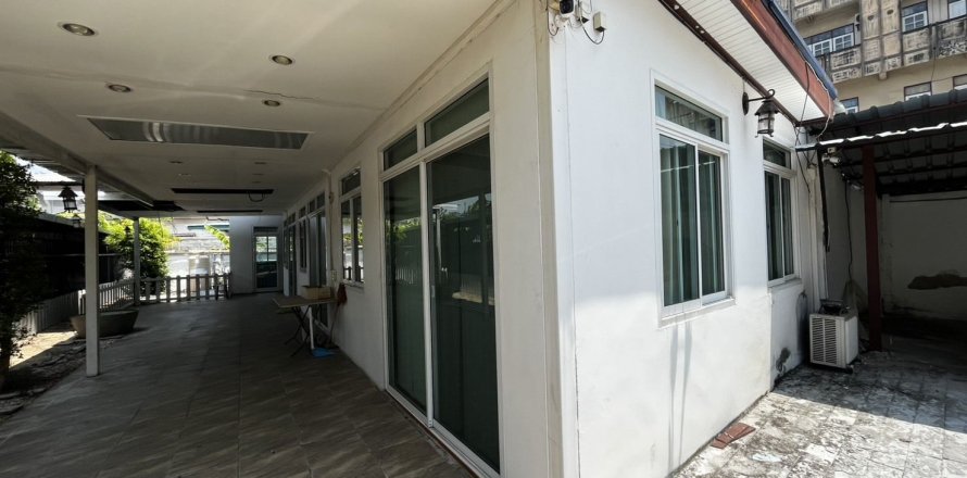 Земельный участок в Пхра Прадаенге, Таиланд 400м2  № 161608