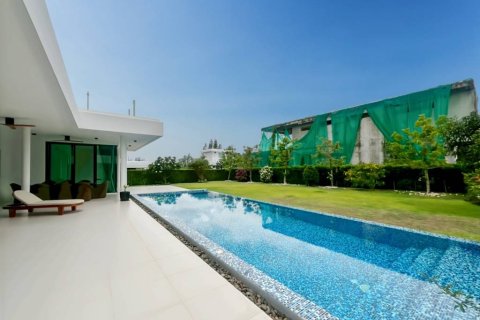 Villa in Hua Hin, Thailand 4 bedrooms № 163760 - photo 7