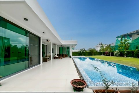Villa in Hua Hin, Thailand 4 bedrooms № 163760 - photo 8