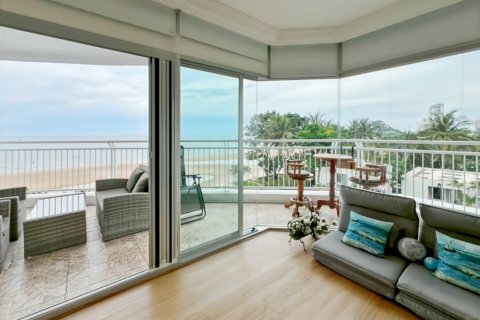 Condo in Hua Hin, Thailand, 2 bedrooms  № 163757 - photo 5