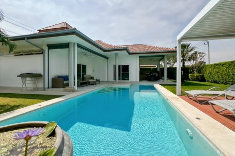 Villa in Hua Hin, Thailand 3 bedrooms № 163756 - photo 3