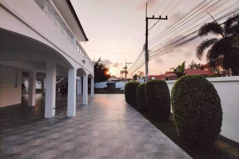 Дом в Паттайе, Таиланд с 9 спальнями  № 139060 - фото 16