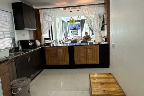 Villa à Pattaya, Thaïlande 4 chambres № 136162 - photo 15