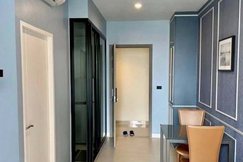 Studio in the Condo in Watthana, Bangkok, Thailand  № 136163 - photo 5