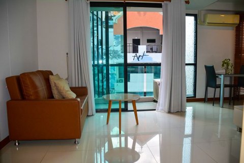 Studio in the Condo in Watthana, Bangkok, Thailand  № 158699 - photo 4