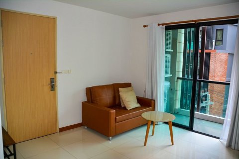Studio in the Condo in Watthana, Bangkok, Thailand  № 158699 - photo 5