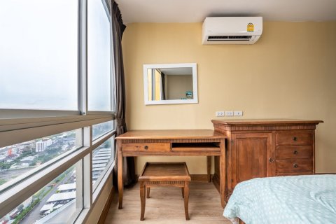 Studio in the Condo in Chatuchak, Bangkok, Thailand  № 164469 - photo 2
