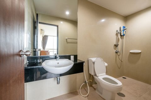 Studio in the Condo in Chatuchak, Bangkok, Thailand  № 164469 - photo 7