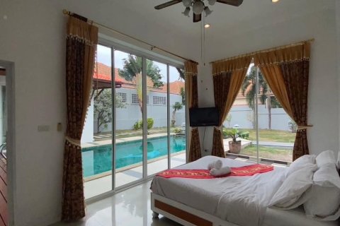 Villa in Pattaya, Thailand 3 bedrooms № 164465 - photo 11