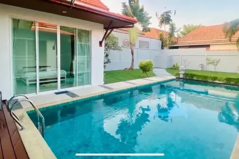 Villa in Pattaya, Thailand 3 bedrooms № 164465 - photo 4
