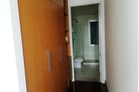 Condo à Watthana, Bangkok, Thaïlande, 2 chambres  № 156235 - photo 17