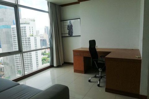 Condo à Watthana, Bangkok, Thaïlande, 2 chambres  № 156235 - photo 7