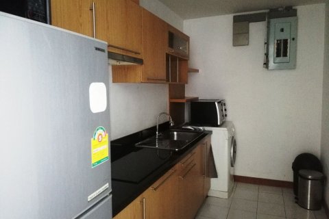 Condo à Watthana, Bangkok, Thaïlande, 2 chambres  № 156235 - photo 10