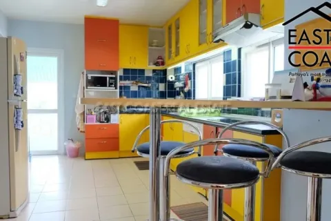 Haus in Pattaya, Thailand 9 Schlafzimmer № 213899 - Foto 4