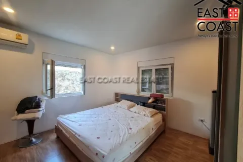 Casa de 3 dormitorios en Pattaya, Tailandia № 213894 - foto 13