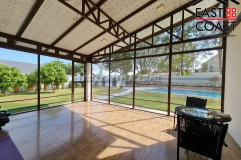Casa de 3 dormitorios en Pattaya, Tailandia № 213894 - foto 10