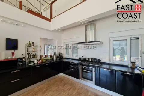 Casa de 3 dormitorios en Pattaya, Tailandia № 213894 - foto 16