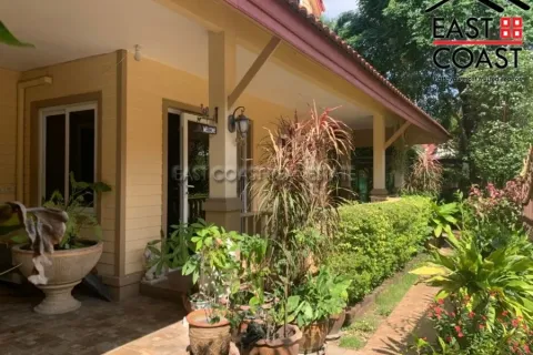 Casa de 2 dormitorios en Pattaya, Tailandia № 213897 - foto 3