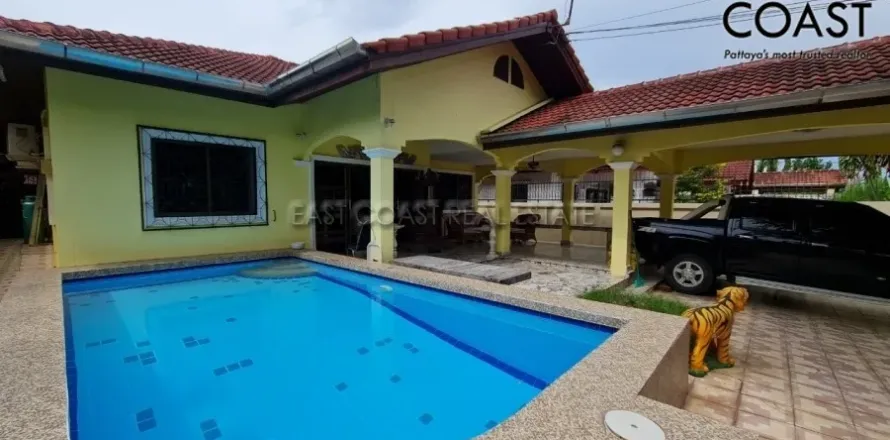 Casa de 3 dormitorios en Pattaya, Tailandia № 213893