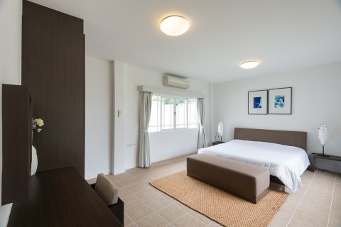 Villa in Hua Hin, Thailand 2 bedrooms № 168528 - photo 9