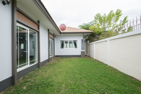 Villa in Hua Hin, Thailand 2 bedrooms № 168528 - photo 2