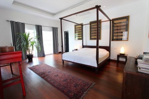 Villa in Hua Hin, Thailand 4 bedrooms № 168530 - photo 8